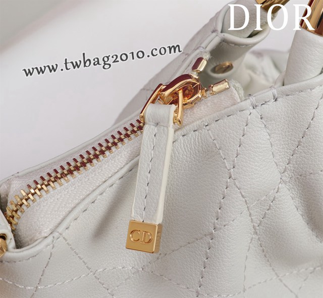 Dior专柜2025新款迪奥高仿原单饺子包复古手提包 djfk1488